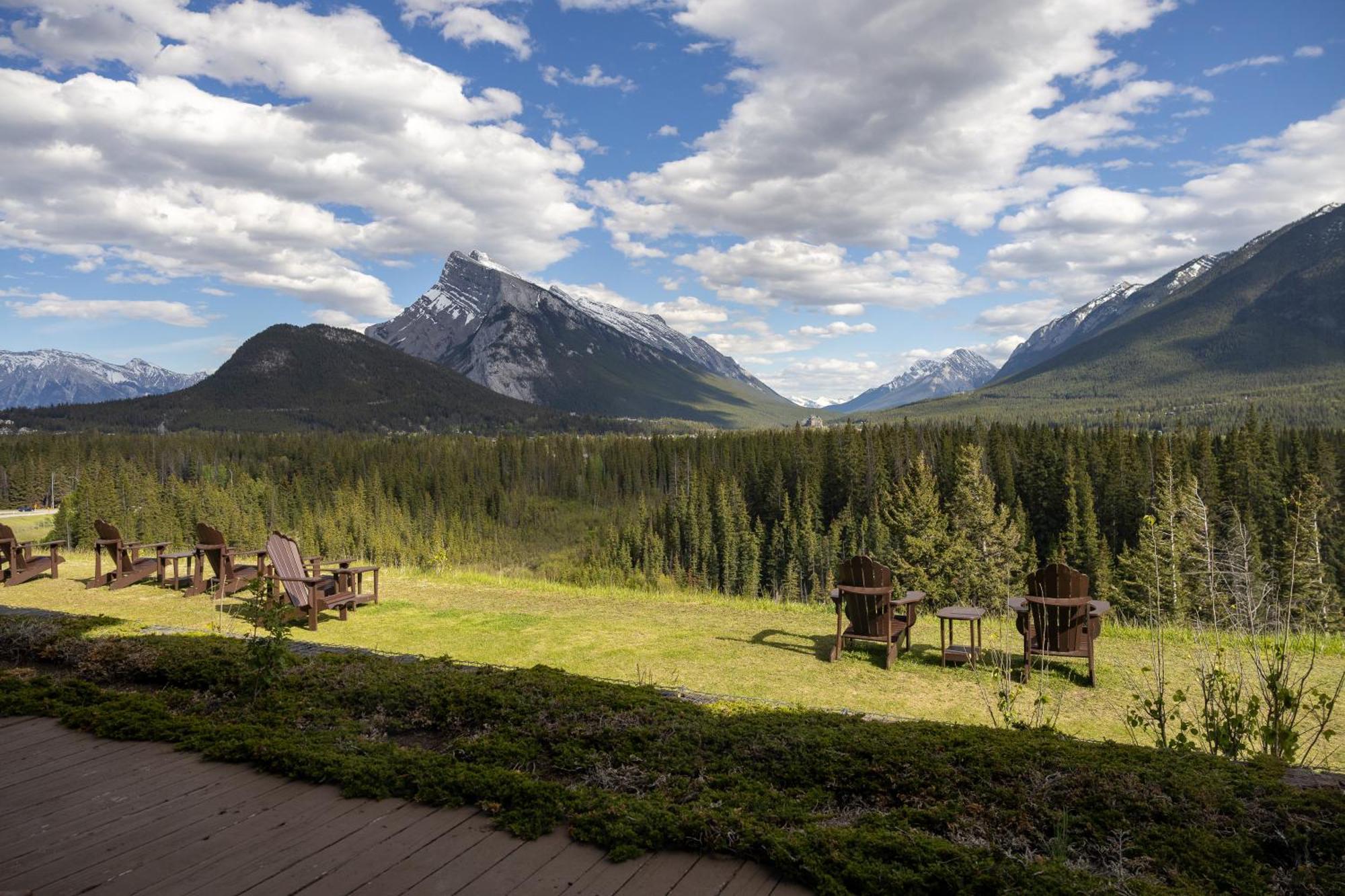 The Juniper Hotel & Bistro Banff Buitenkant foto